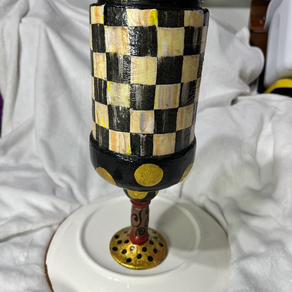 Hand-Painted Checkered Decorative Jar Mckenzie Child inspired - Picture 5 of 9